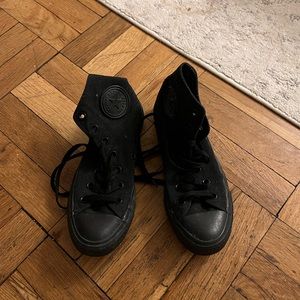 CONVERSE - black high tops